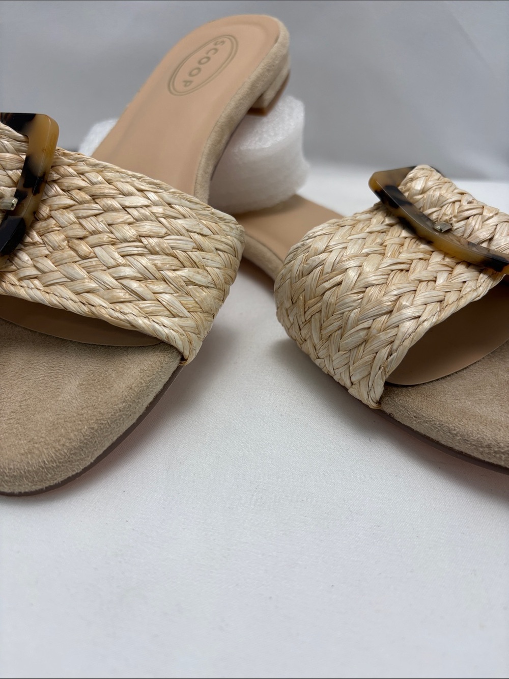 Scoop Women’s 8 Woven Raffia Slide Sandals with Tortoise Buckle - Natural - Picture 10 of 13
